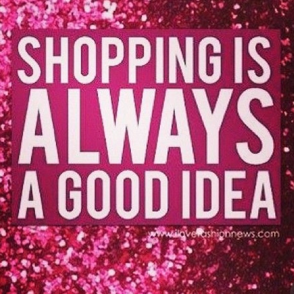 Meet your Posher!! 💋 - Picture 4 of 4